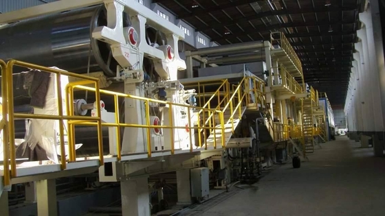 600 м/мин Машины для изготовления бумаги 300 г/м2 Для производства крафта