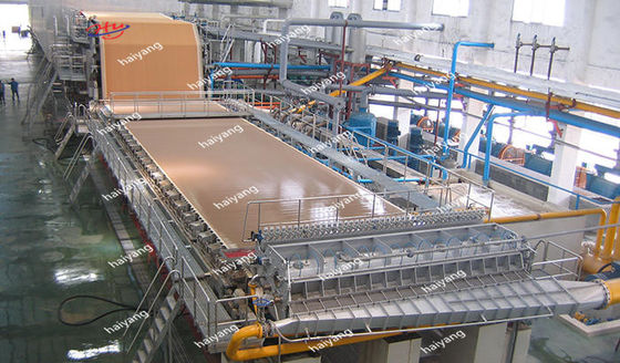 древесина OEM машины делать гофрированной бумаги вкладыша 2800mm Kraft